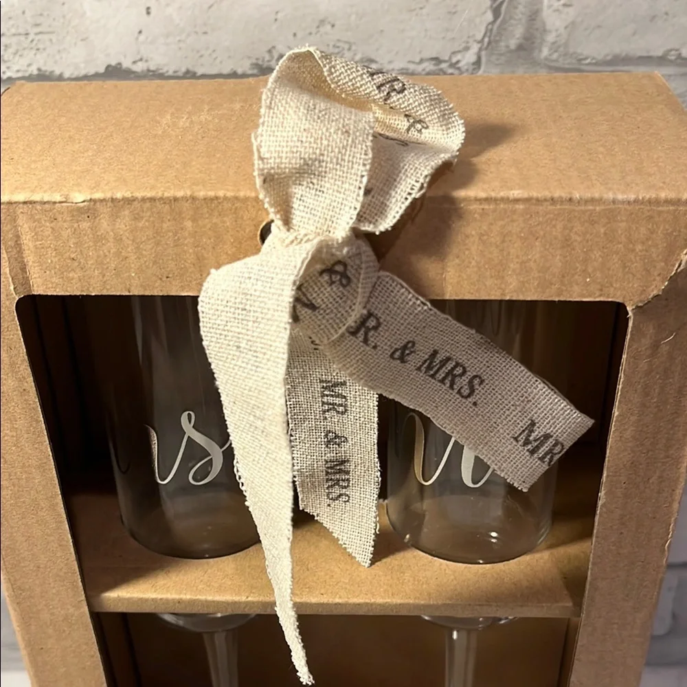 Mudpie Mr & Mrs Wine Glass Champagne toast Set with Ribbon wedding bride groom